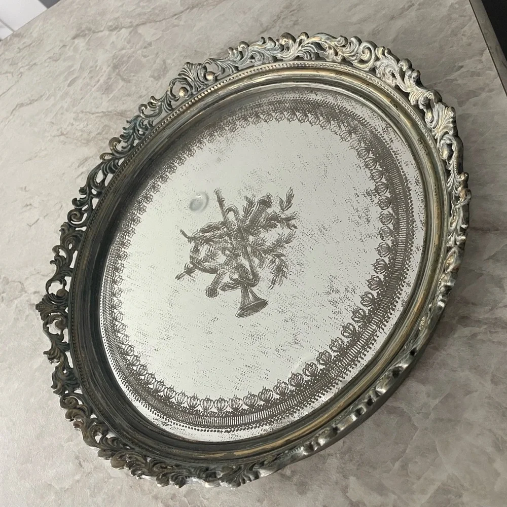 Barreveld Mirrored serving Tray, 15” diameter